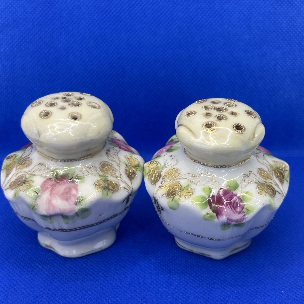Antique Nippon Porcelain Hand Painted Salt Pepper Shakers Ceramic Never Lids‎